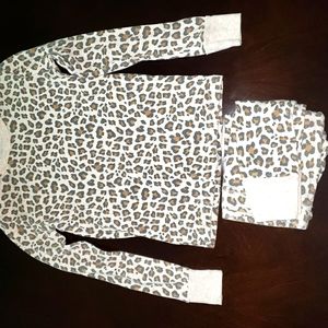 Leopard Print Girls Long Sleeve Pajamas